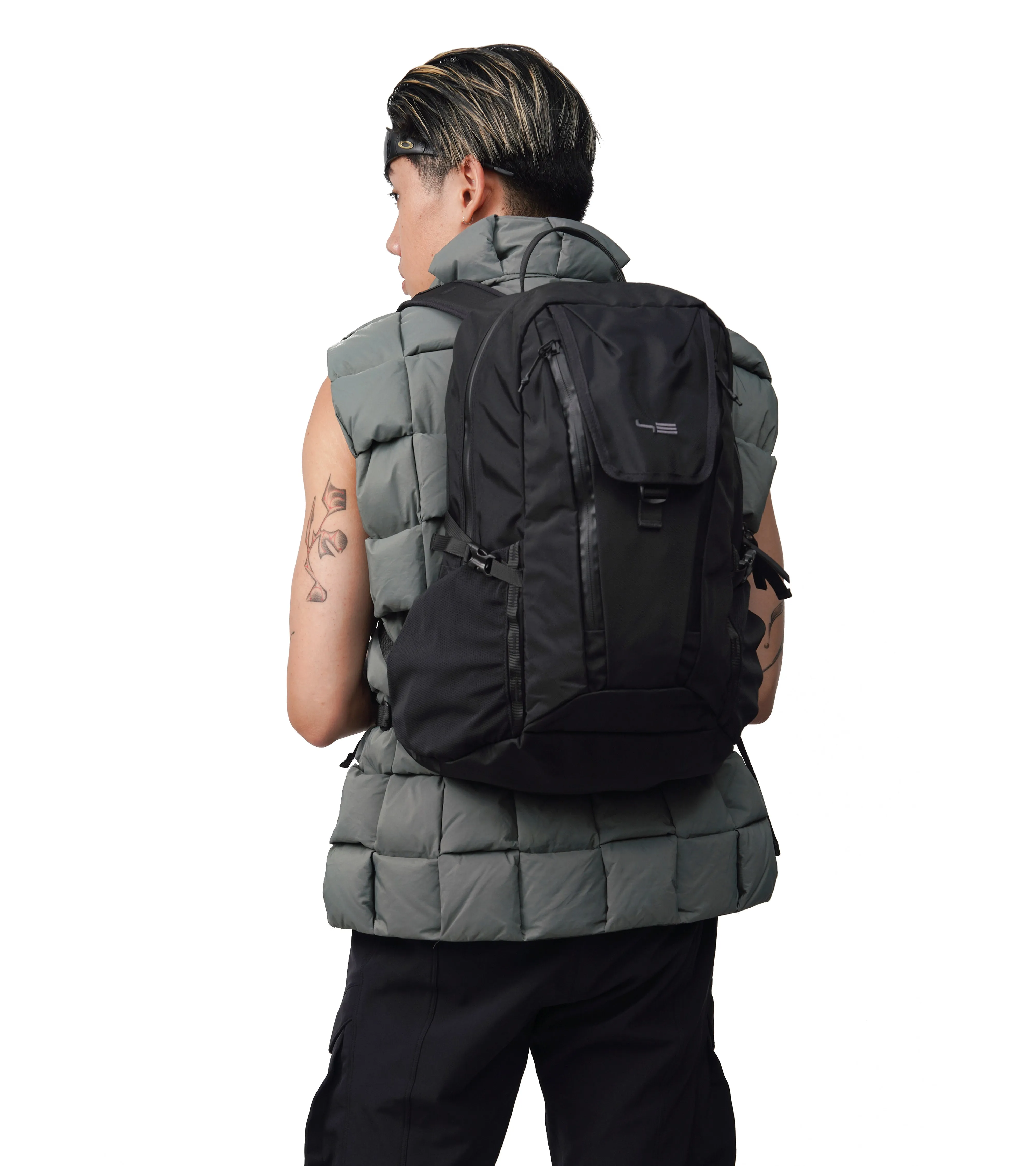 ST26 | TRAVEL BACKPACK